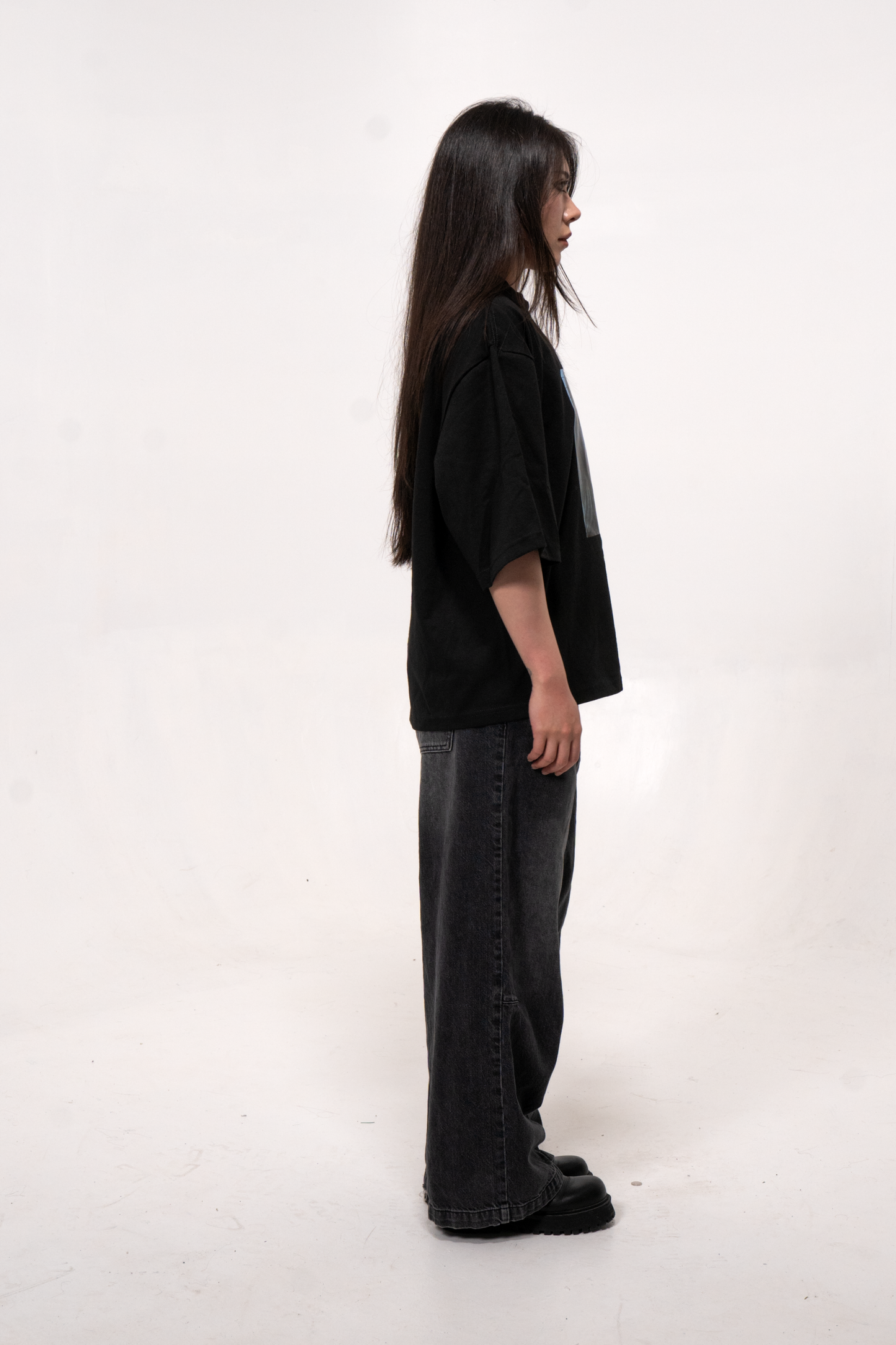 Cara Mugshot T shirt
