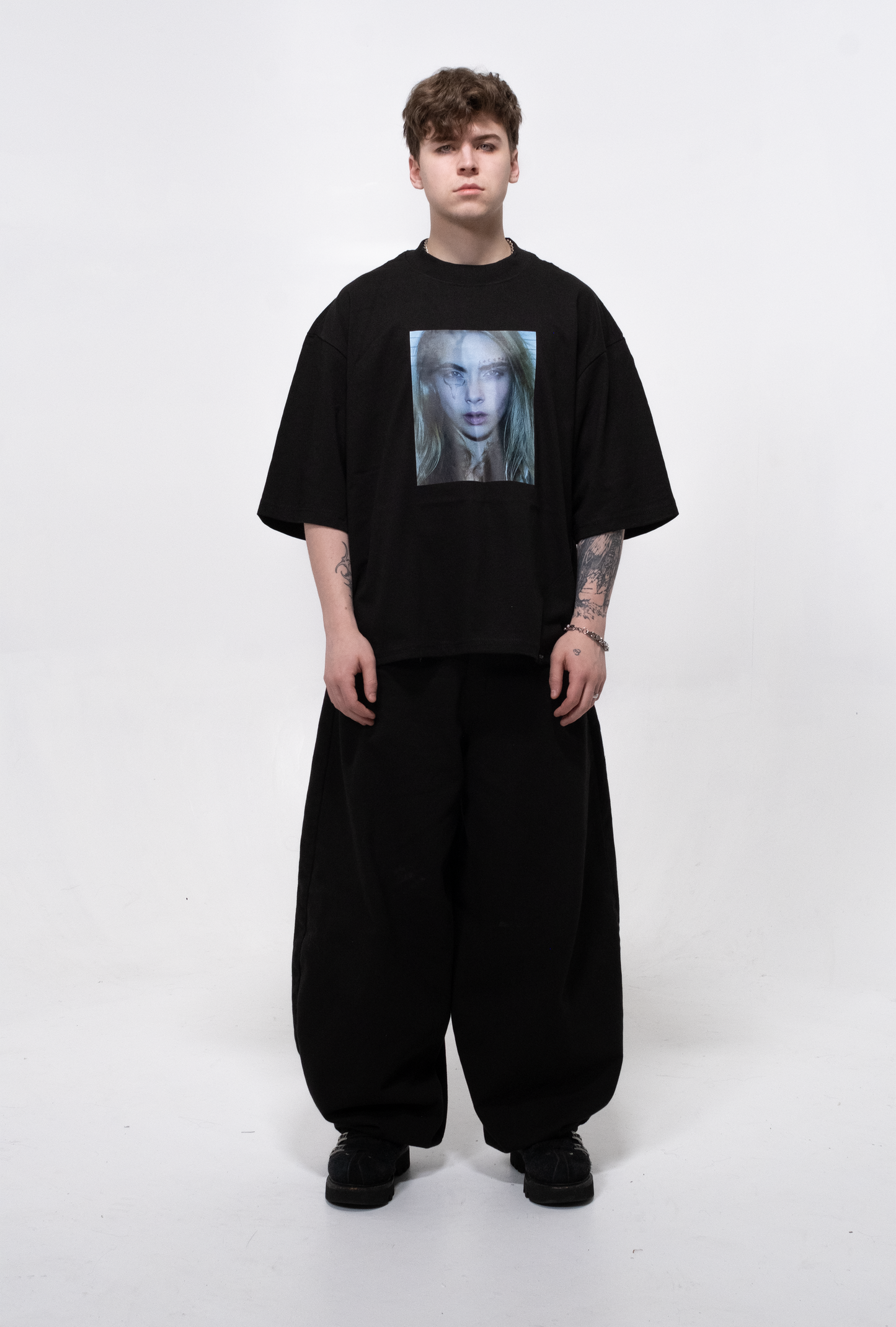 Cara Mugshot T shirt